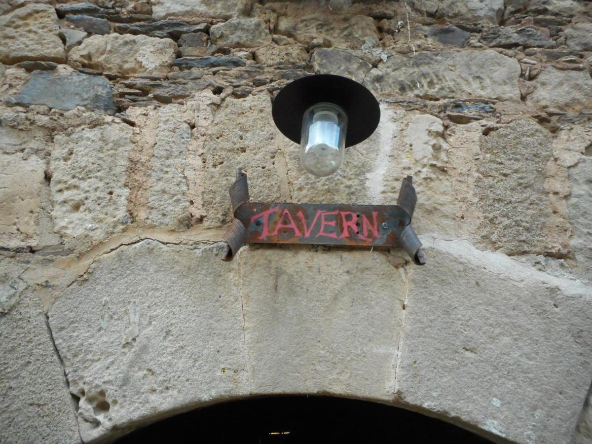 The Tavern Castelnau-Pegayrols ภายนอก รูปภาพ